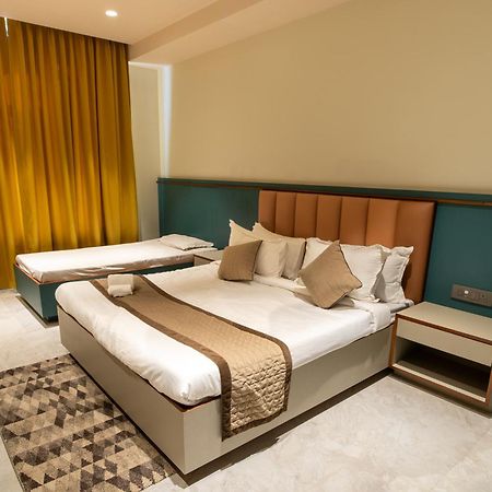 Hotel Shagun Farm Rāipur Extérieur photo